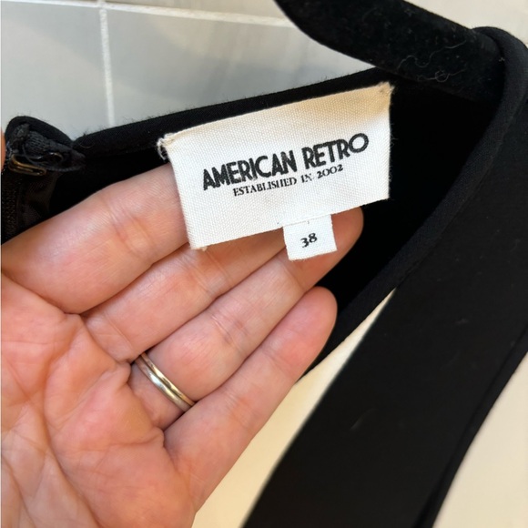 Cocktail dress with white details - Picture 5 of 7